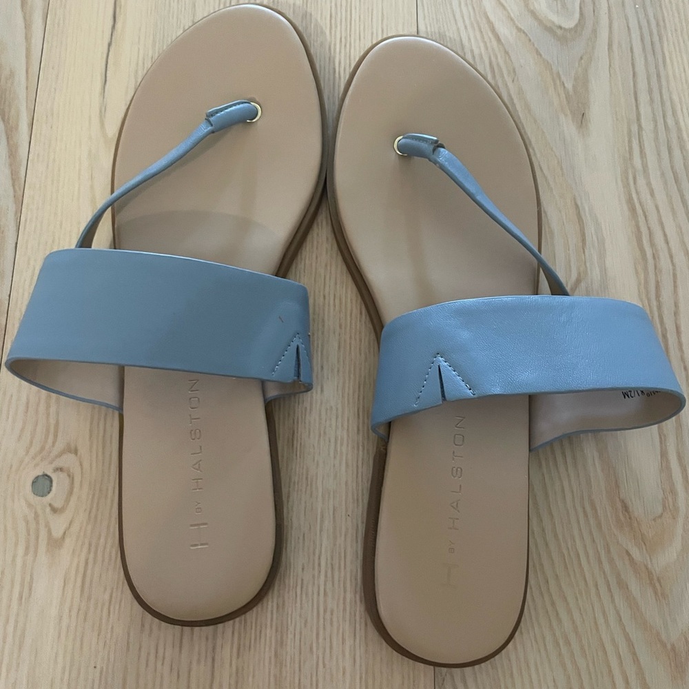 H by Halston (upper) leather beautiful blue sandals.  8.5 Medium. EUC 🌻